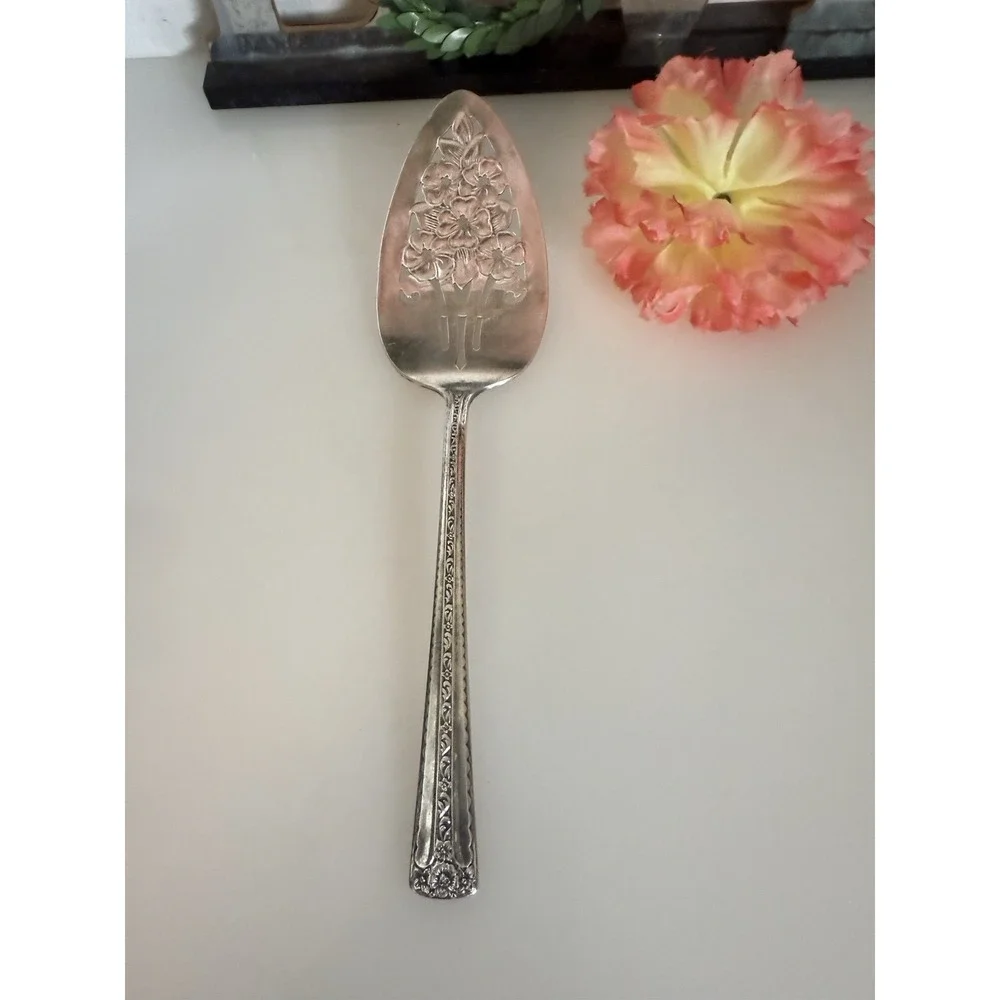 Vintage Wm Rogers & Son International Blossom 9